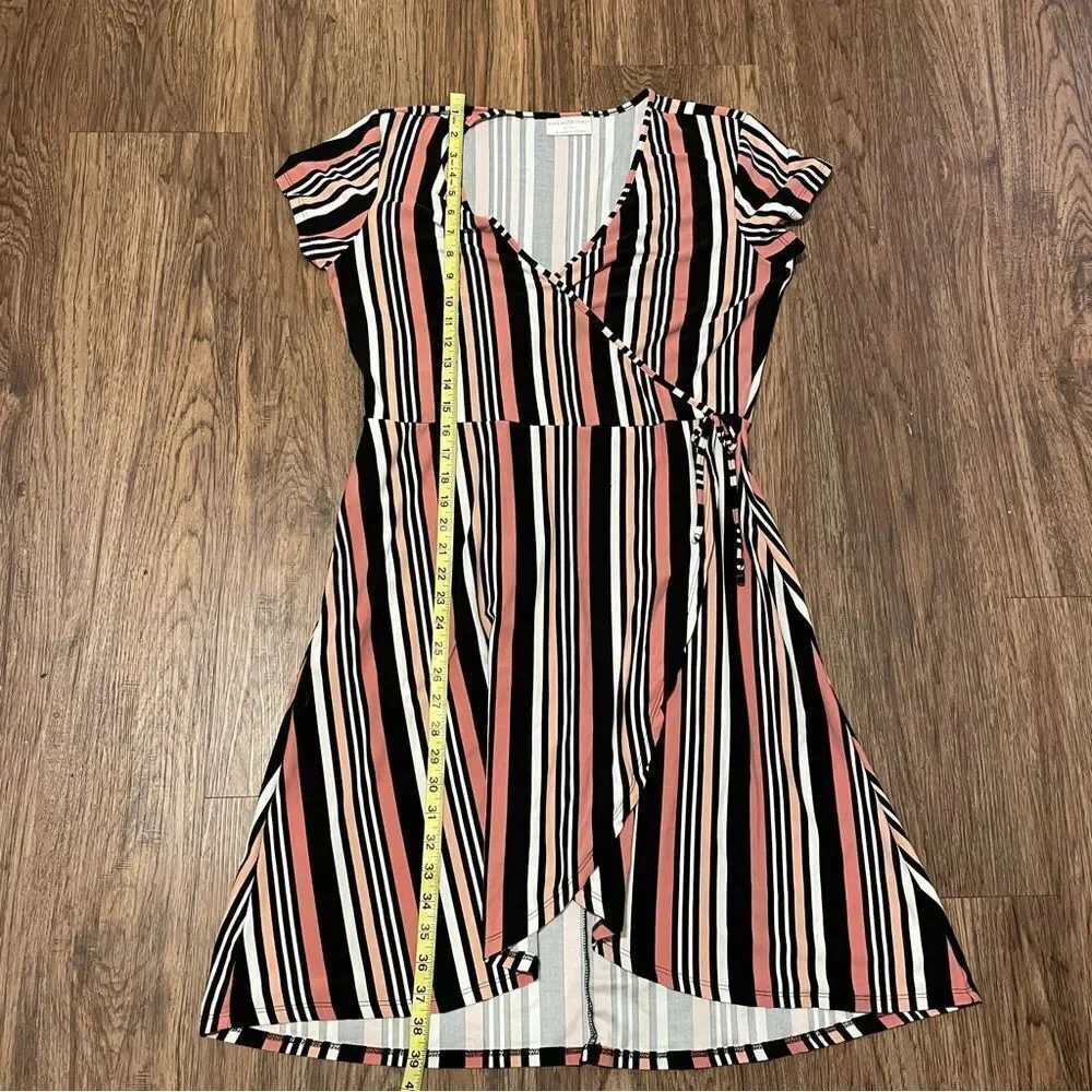 Bobbie Brooks Striped Faux Wrap MIDI Dress Mauve White Black Peach Size Large